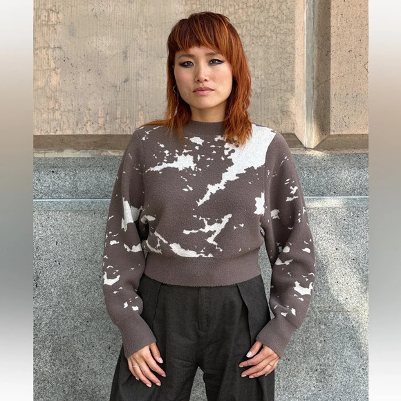 Kerisma Two Tone Carrara  Abstract Marble Pattern Fleece Cropped Sweater  M/L - Picture 1 of 8